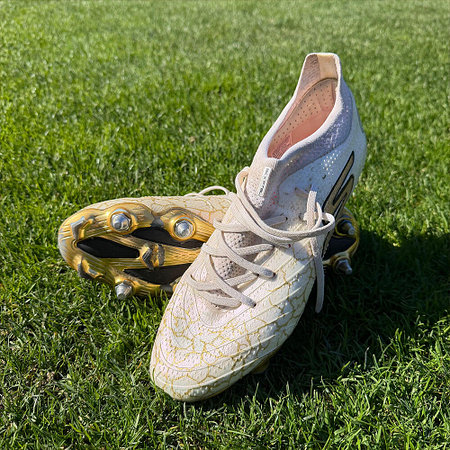 Signierte Trainingsschuhe ACHE