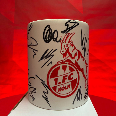 Signierte Tasse "Prägung" Weiß