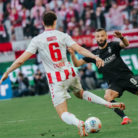 Signiertes Matchworntrikot MARTEL KOE:BMG