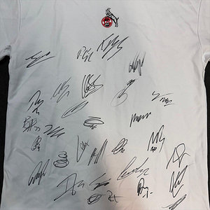 Signiertes T-Shirt Retro