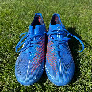 Signierte Trainingsschuhe KAINZ