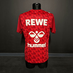 Exklusives Aufwärmshirt mit Kilian-Flock