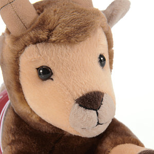 Plüsch-Hennes liegend